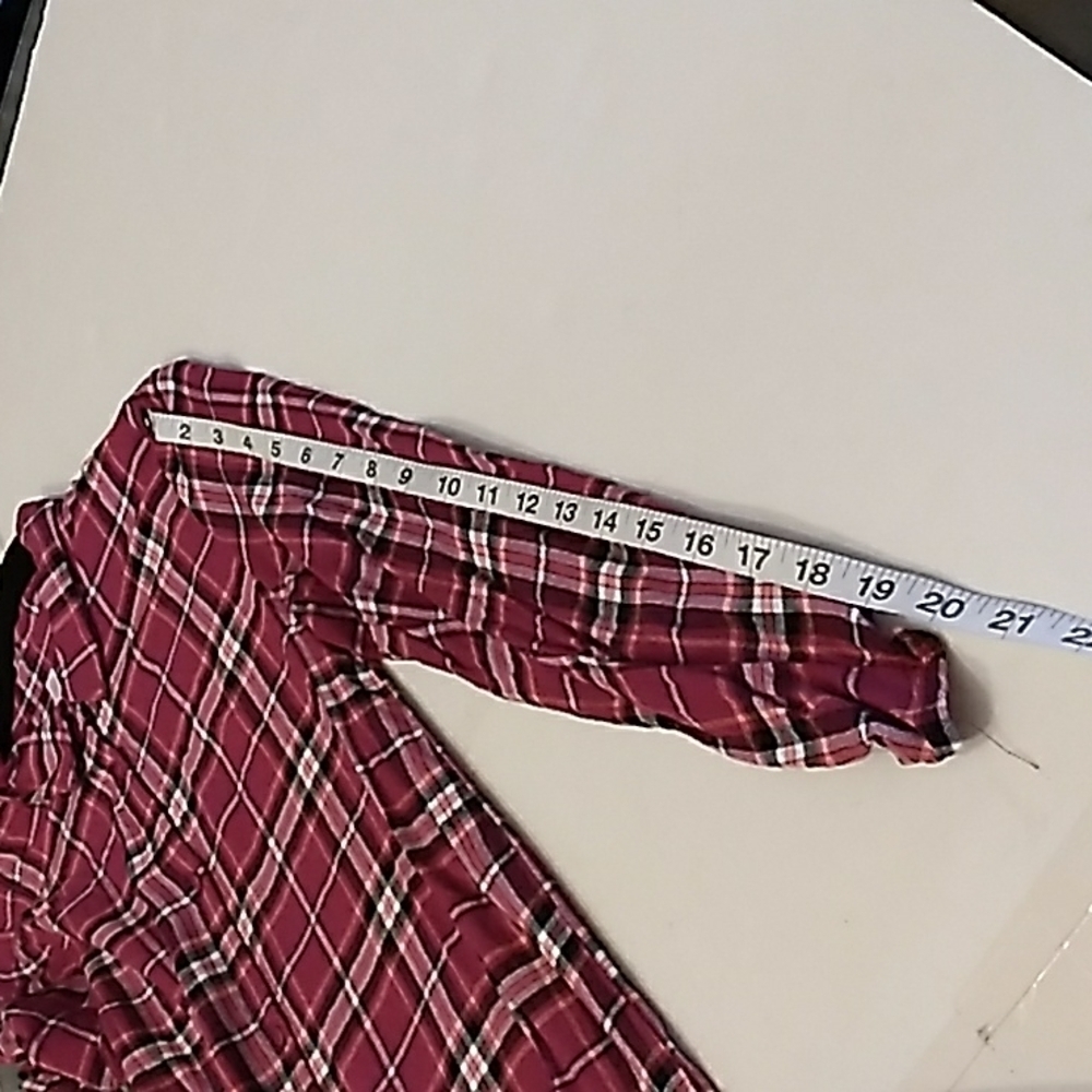 Xhilaration womens red plaid ruffled button up blouse size XL - Picture 7 of 8